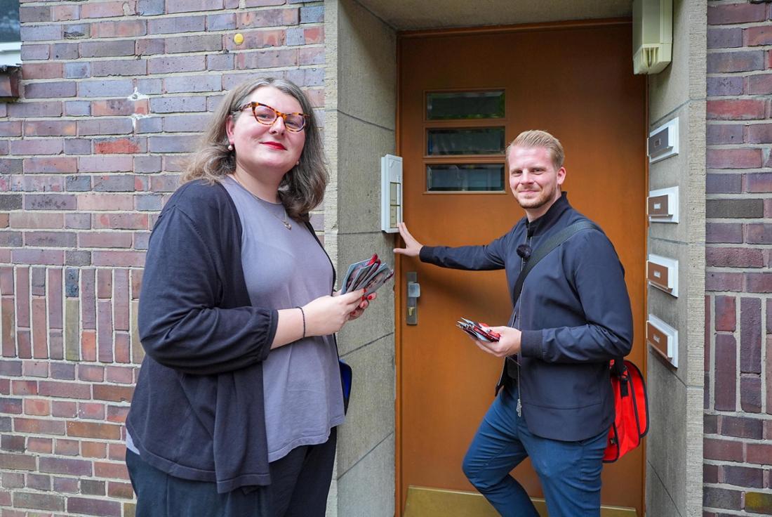 [Foto: Robert Szkudlarek]  Gelsenkirchen Tim Klüssendorf in Gelsenkirchen Mit dabei ist  Hannah Huesmann Trulsen, Kommunalkandidatin. . Thema: Wird das rote Ruhrgebiet bei Kommunalwahlen blau?