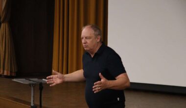 Schriftsteller Manfred Theisen liest aus seinem Roman Escape