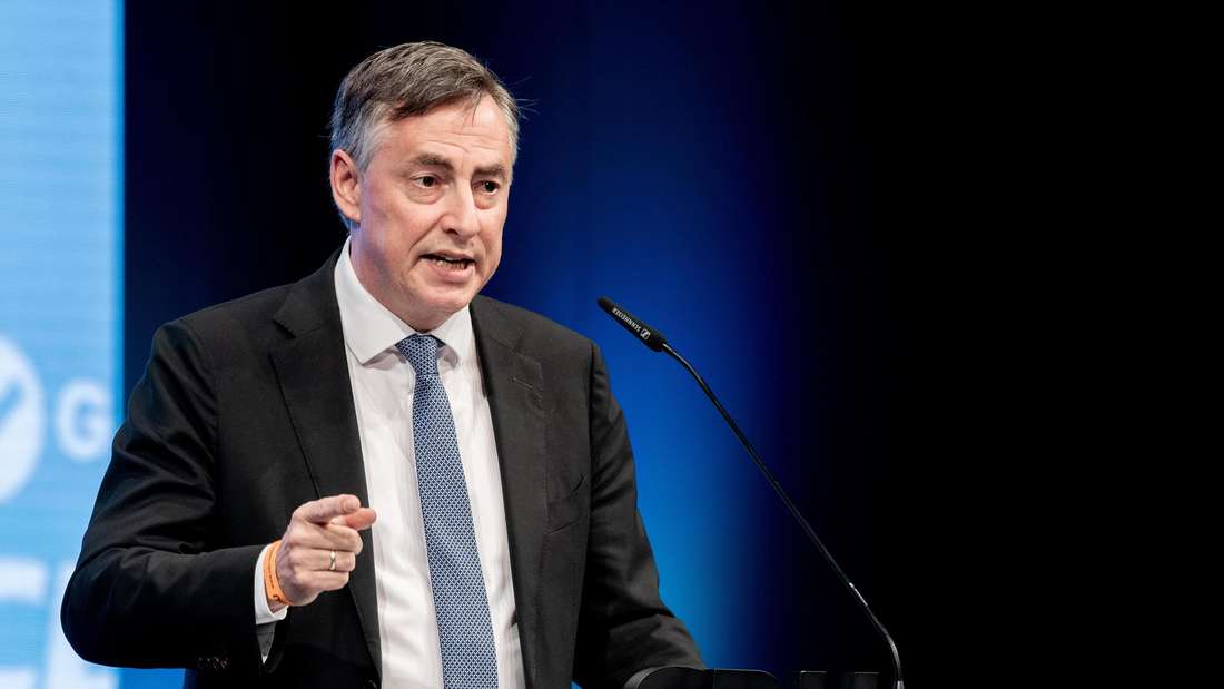 23.08.2025, Niedersachsen, Osnabrück: David McAllister (CDU), Mitglied im Europäischen Parlament, spricht auf dem Landesparteitag der CDU Niedersachsen. Der Landesparteitag findet am 22. und 23. August 2025 in der OsnabrückHalle statt. Foto: Hauke-Christian Dittrich/dpa +++ dpa-Bildfunk +++