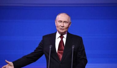 Putin gegen Top-Banker – Russlands Wirtschaft schon „im Rückgang“?