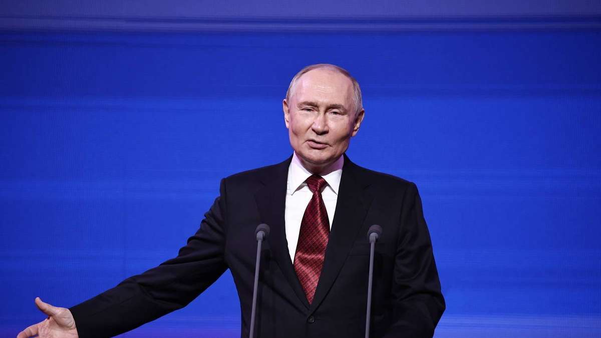 Putin gegen Top-Banker – Russlands Wirtschaft schon „im Rückgang“?