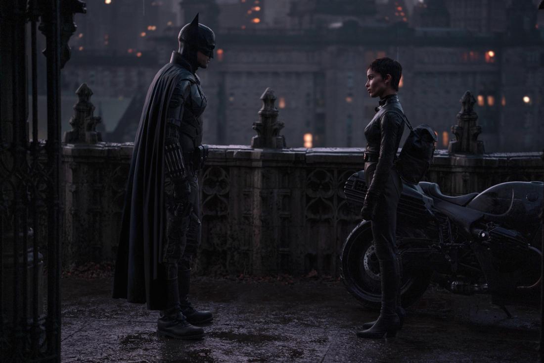 Robert Pattinson und Zoe Kravitz in „The Batman“ (2022)
