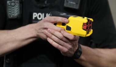 Bremen: Mann bedroht Polizei mit Axt und wird getasert