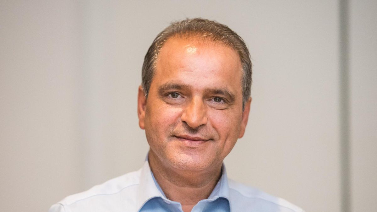 Erkan Kocalar ist als ehemaliger ehrenamtlicher Bürgermeister das bekannteste Gesicht des BSW in Duisburg. Er verließ im vergangenen Jahr mit drei weiteren Fraktionsmitgliedern die Linke und tritt bei der Kommunalwahl als OB-Kandidat für die Wagenknecht-Partei an.