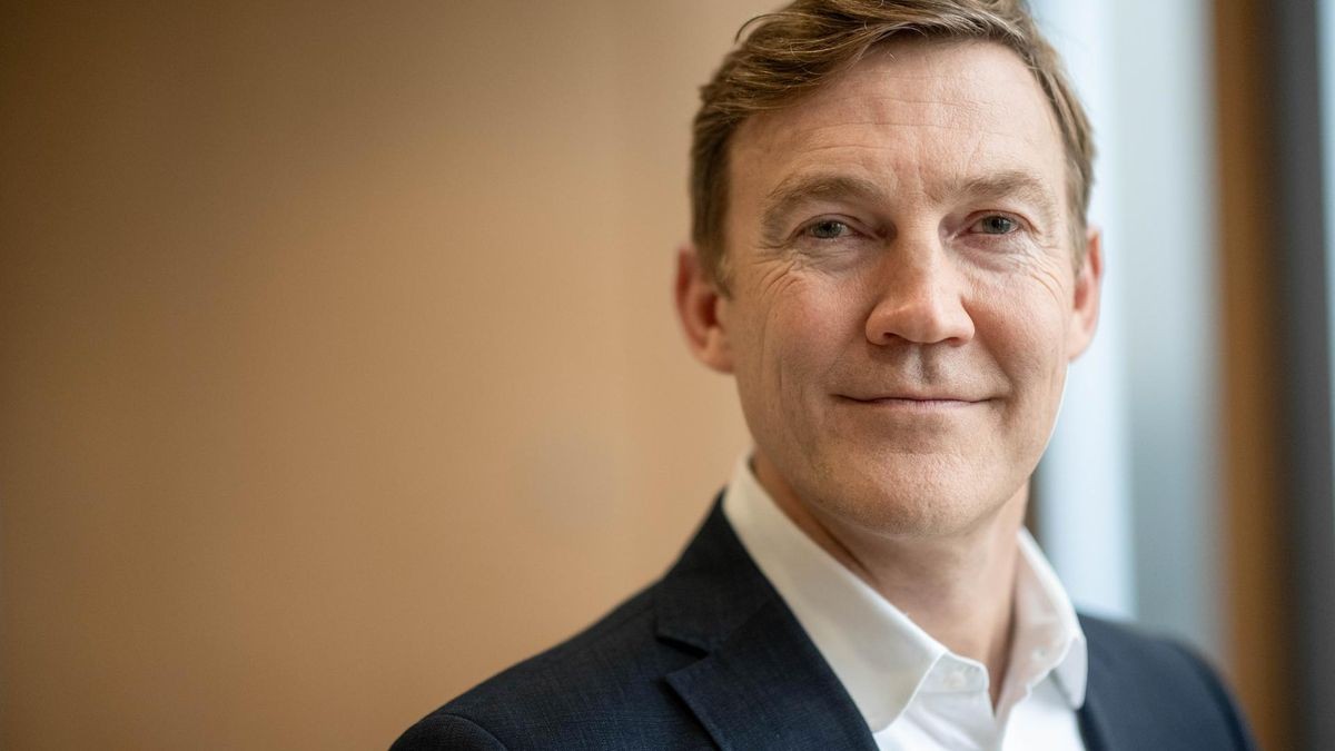 Dennis Grimm führt Deutschlands größten Stahlkonzern Thyssenkrupp Steel.  „Es ist doch grotesk, dass die EU nach wie vor Stahlimporte in großem Stil aus Russland zulässt, während unsere heimische Industrie ächzt“, sagt der Manager im Interview mit unserer Redaktion.