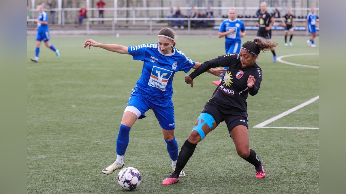 Frauenfußball, Niederrheinliga, Rhenania Bottrop gegen Tusa 06 Düsseldorf