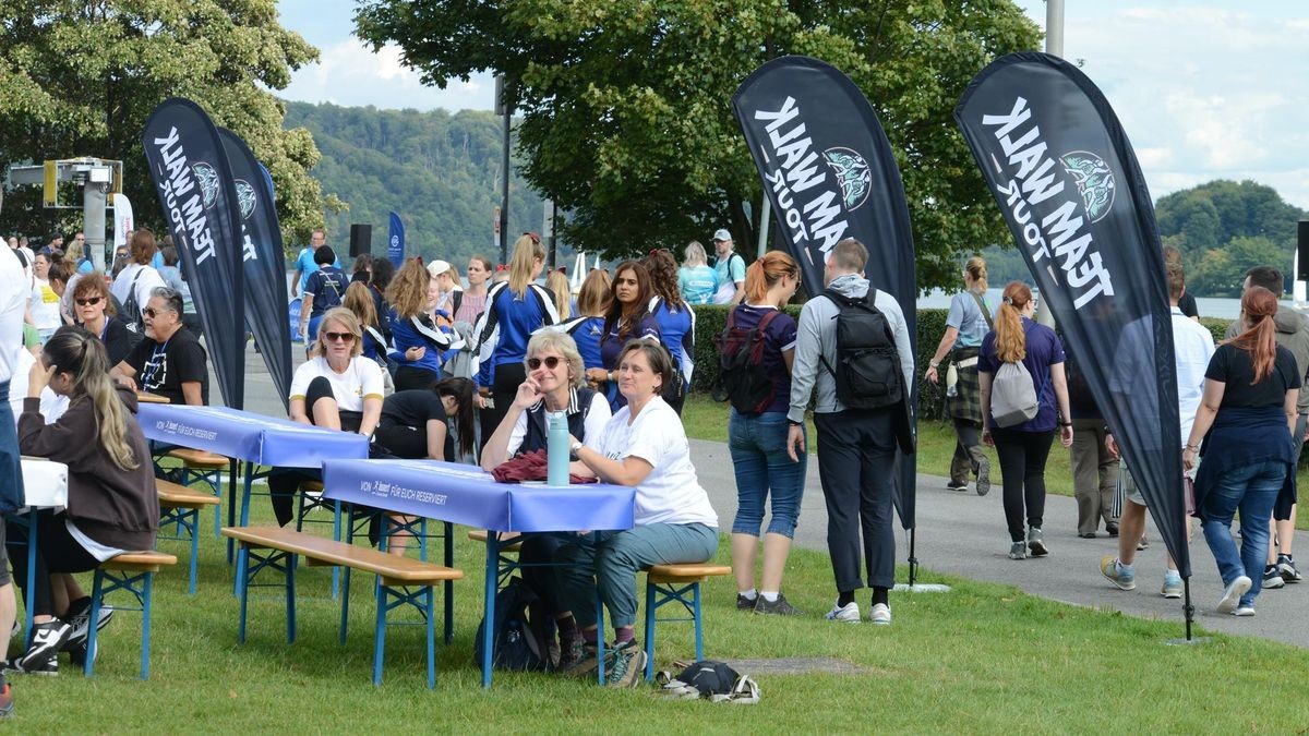 Essen: Team Walk in Essen am Baldeneysee 