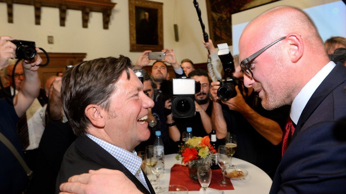 2017 stellte sich OB Sören Link vorzeitig zur Wahl und wurde am Tag der Bundestagswahl im ersten Wahlgang mit 56,88 Prozent der Stimmen gegen Gerhard Meyer (links; CDU, Grüne, Junges Duisburg, Bürgerliche Liberale) wiedergewählt. Wegen der vorgezogenen Wahl verlängerte sich Links Amtszeit einmalig auf acht Jahre.