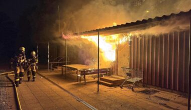 Feuer zerstört Container auf Altenessener Sportplatz