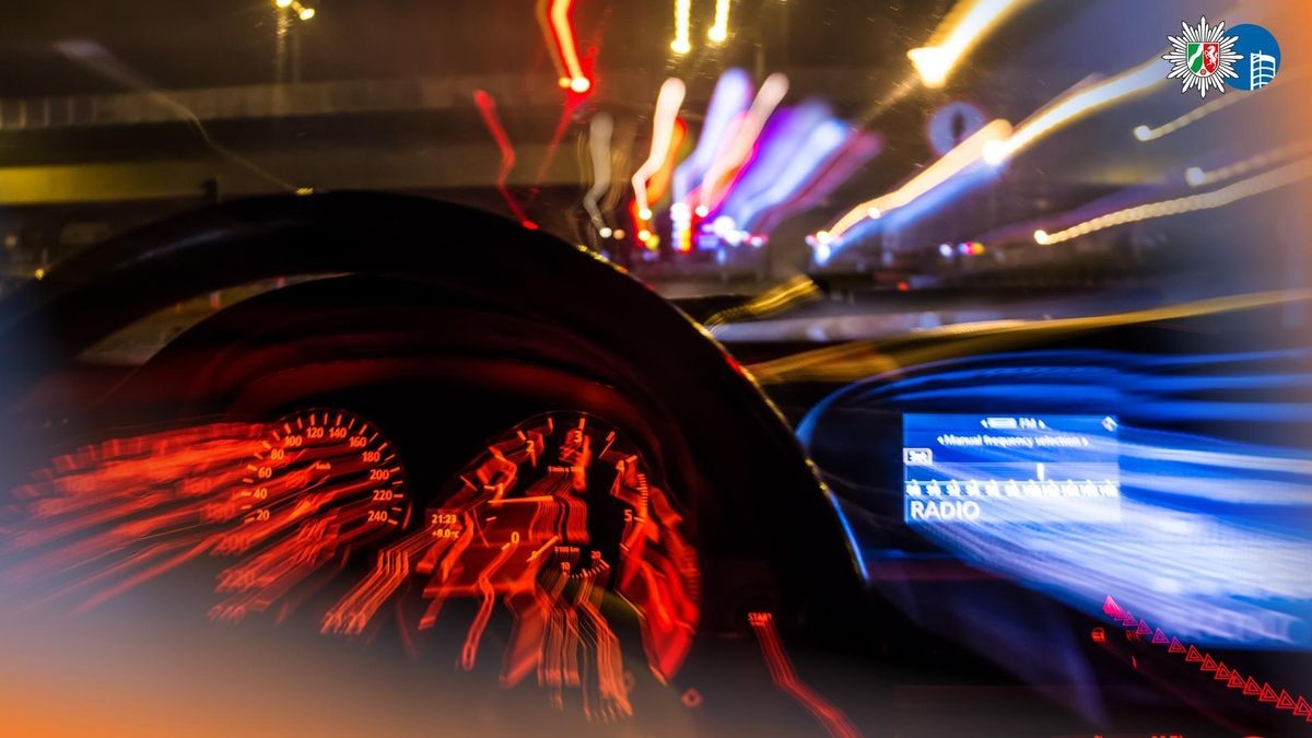 Mit Schlangenlinien durch Oberhausen: Eine aufmerksame Zeugin stoppte die 61-jährige Fahrerin, die offenbar betrunken war. (Symbolbild)