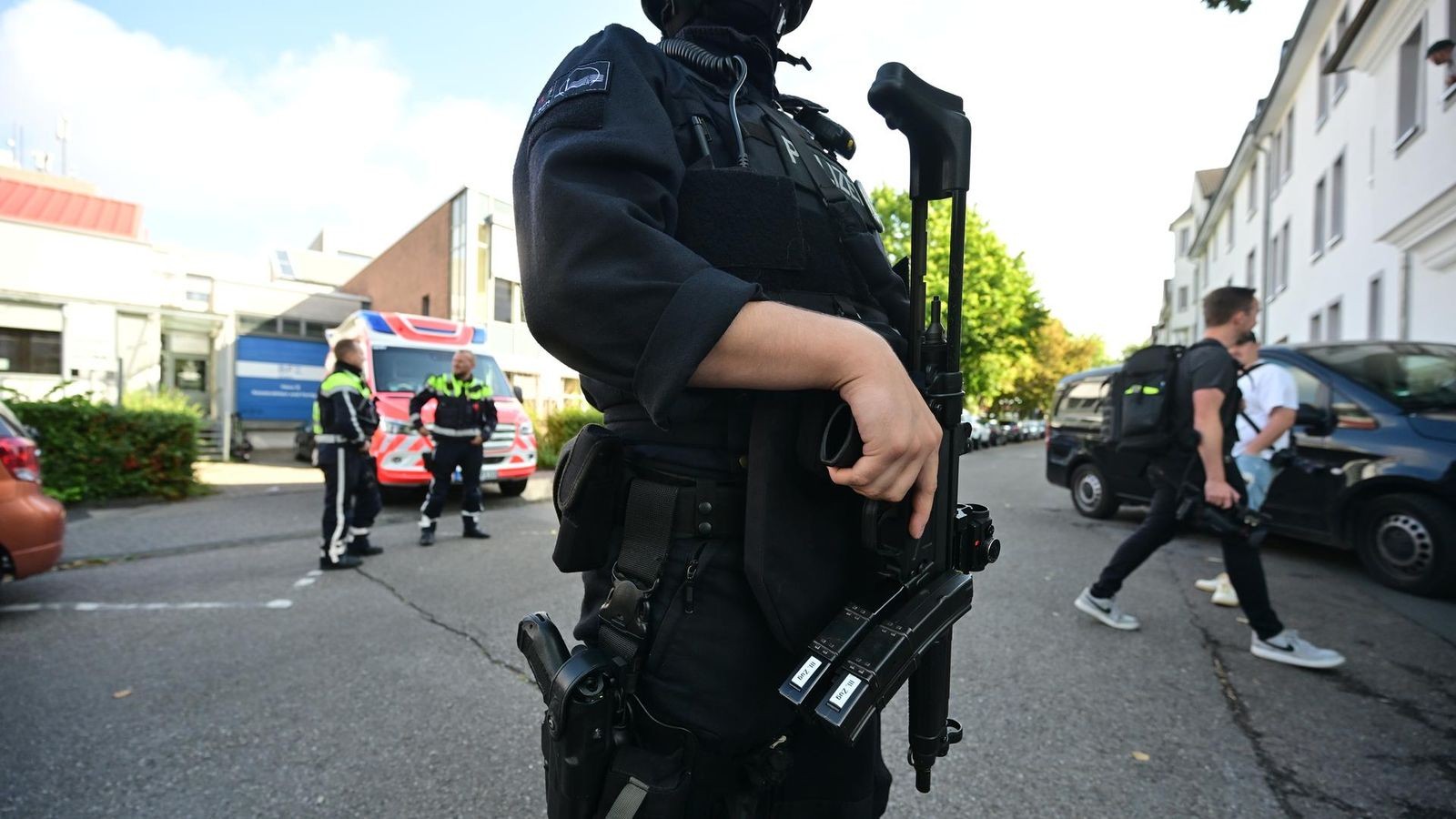 Lehrerin in Essen durch Stiche verletzt: Täter festgenommen