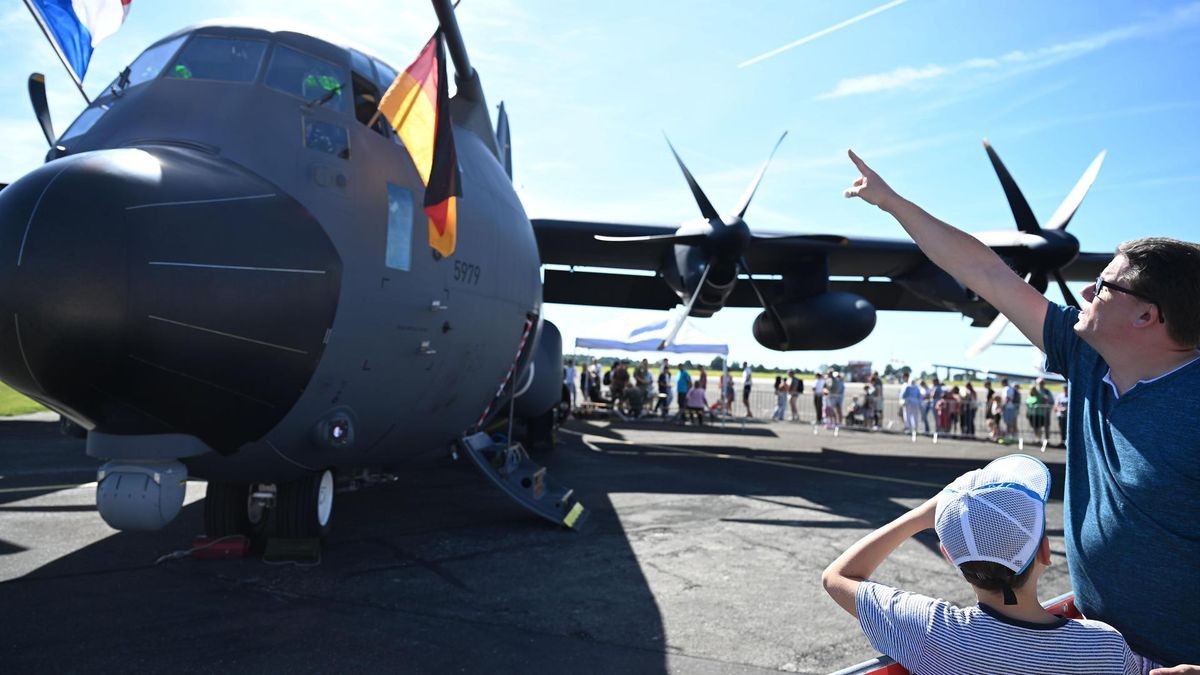 #FreizeitMH #HeimatMH 100 Jahre Flughafen Essen/Mülheim - Familienfest