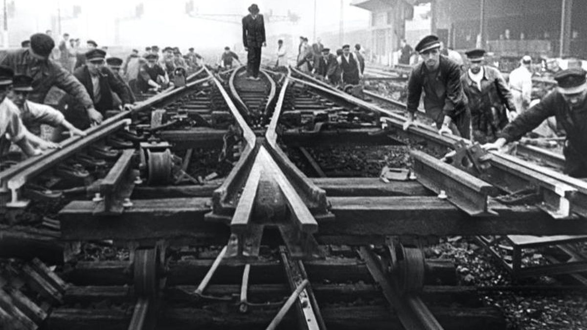 Der Dokumentarfilm „Trains“ eröffnet das 20. Polnische Filmfestival. Er zeigt europäische Geschichte anhand von Archiv-Aufnahmen von Zügen.