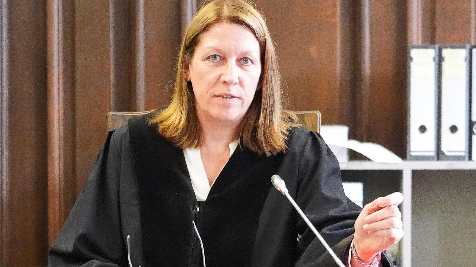 Wieso auf Isabel Hildebrandt Ingo Bott, Gerhard Delling und Co. sofort hören