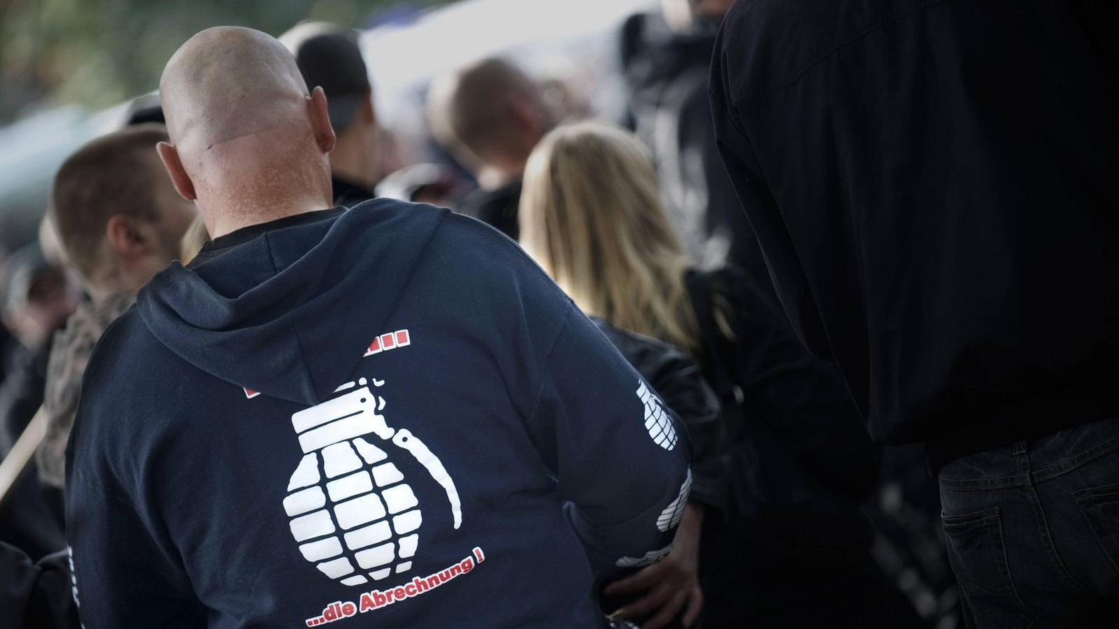 Islamisten und Neonazis dürfen Waffen besitzen – trotz Beobachtung