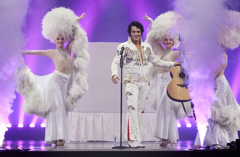Der King of Rock ’n’ Roll und sein frecher Zwilling im Friedrichsbau-Varieté - Kultur regional - Reutlinger General-Anzeiger