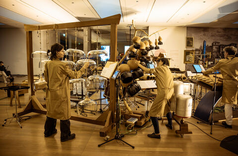 Höhlenmusik aus dem Computer: Kammeroper am Stuttgarter Kunstmuseum - Kultur regional - Reutlinger General-Anzeiger