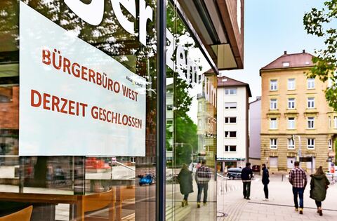 Ohne Urlaub kein Pass - Land Baden-Württemberg - Reutlinger General-Anzeiger