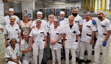 Lammkeule im Krankenhausbett: So wird das Essen in den Lörracher Kliniken zubereitet - Lörrach
