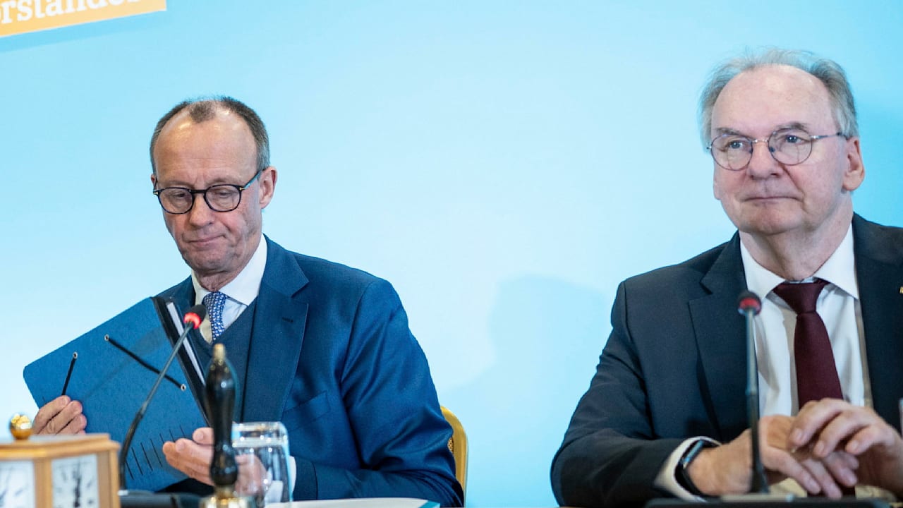 Umfrage-Hammer in Sachsen-Anhalt: Darum hat die CDU jetzt Panik! - BILD