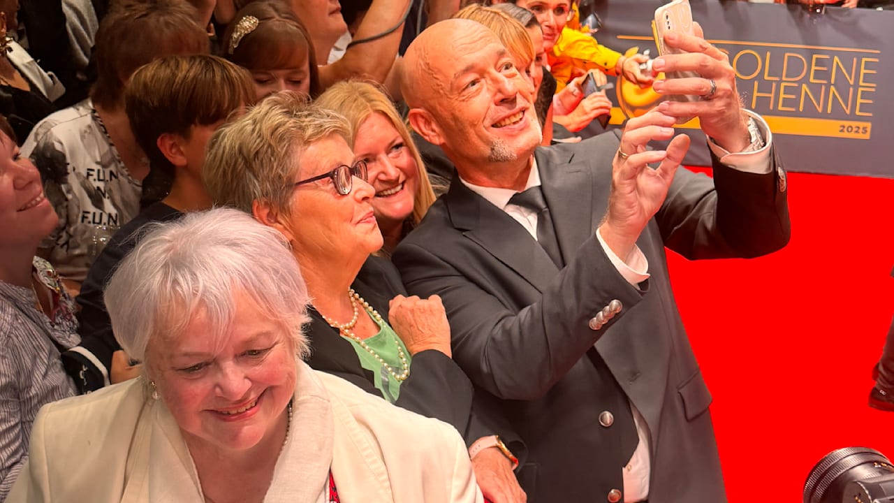 Goldene Henne: Wie Silbereisen, Schöneberger & Co. in Leipzig feierten | Unterhaltung