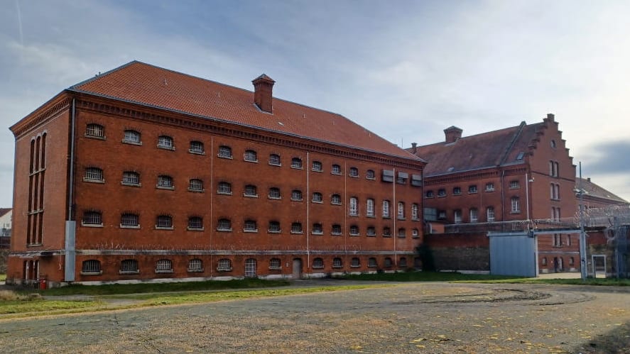 Dieses Haus war mal ein Knast: Startpreis 3,6 Millionen Euro | Regional