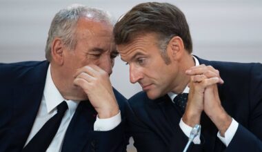 Heftiger Streit um Haushaltsloch: Frankreich droht Sturz in die Unregierbarkeit