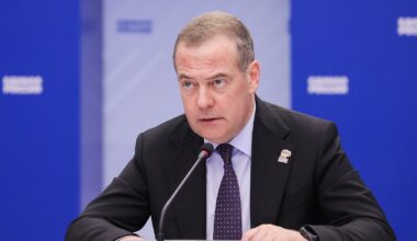 Ex-Kremlchef Medwedew sieht Russland nicht mehr an Friedensvertrag mit Finnland gebunden