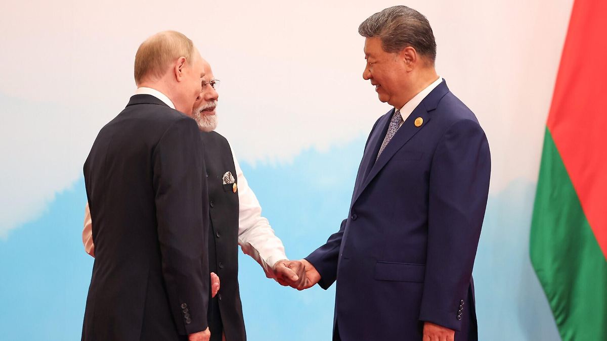 Nach Pekings Machtdemonstration: Trump wähnt Indien und Russland an "dunkelstes China verloren"