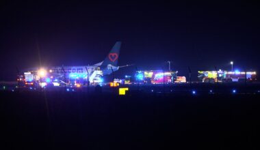 Boeing-737 rutscht am Flughafen Münster-Osnabrück beinahe von Landebahn