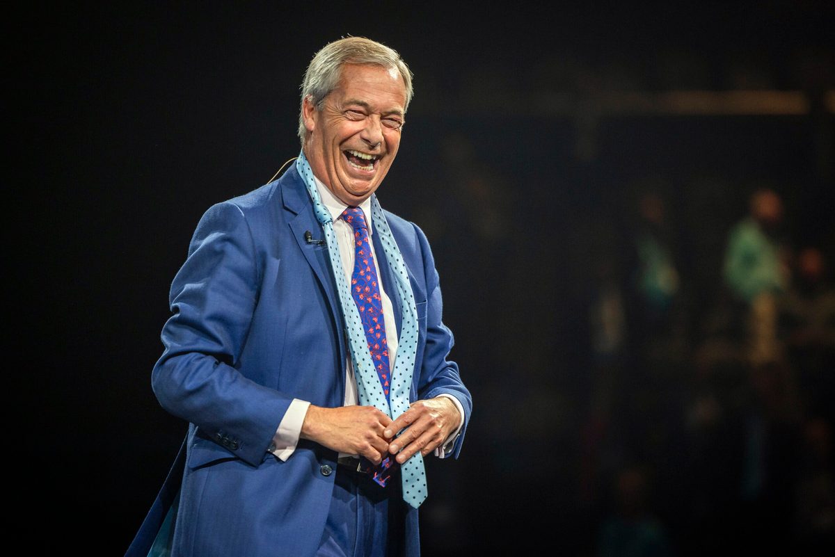 Nigel Farage hat gut lachen. In den Umfragen liegt Reform UK weit vor Labour.