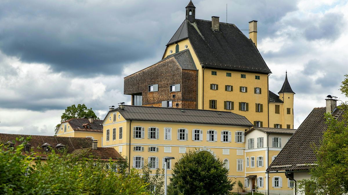 "Gibt eine gewisse Ratlosigkeit": Nonnen ziehen aus Pflegeheim aus und besetzen leeres Kloster bei Salzburg