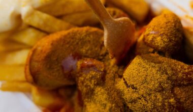 Hier gibt es sie seit 1936: Wer hat's erfunden? Duisburg beansprucht die Currywurst für sich