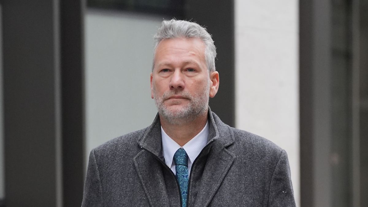 Überraschende Wendung im Prozess: Britischer Politiker gesteht Bestechung durch Kreml