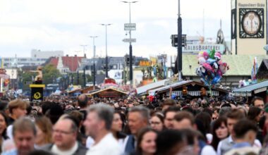 "Kurz vor Massenpanik": "Brandgefährlich": Wiesn-Sperrung löst Chaos aus