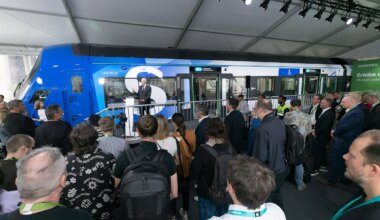 München: Künftige XXL-S-Bahnen am Königsplatz vorgestellt - München