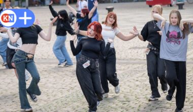 Warum 100 Menschen auf dem Rathausplatz in Kiel tanzten