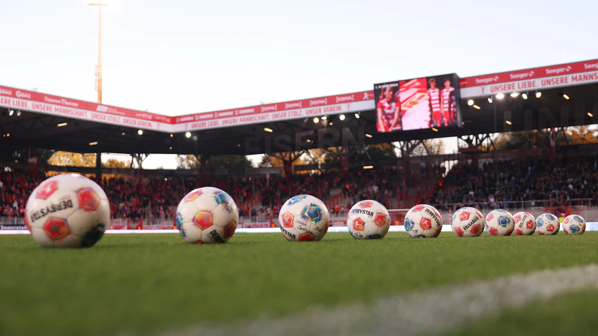 Stadionpläne bei Union Berlin: Die neue Alte Försterei muss kleiner werden - Sport