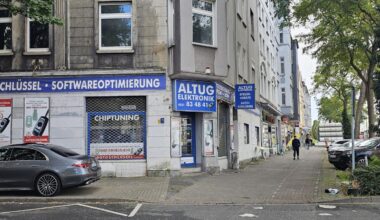 Brand in Geschäft am frühen Morgen