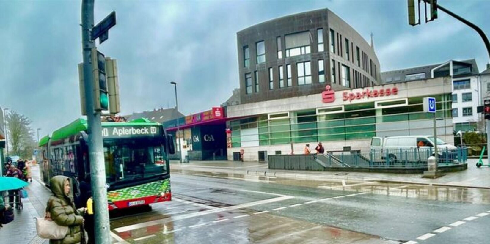 Straßensperrung und Bus-Umleitungen ab Montag