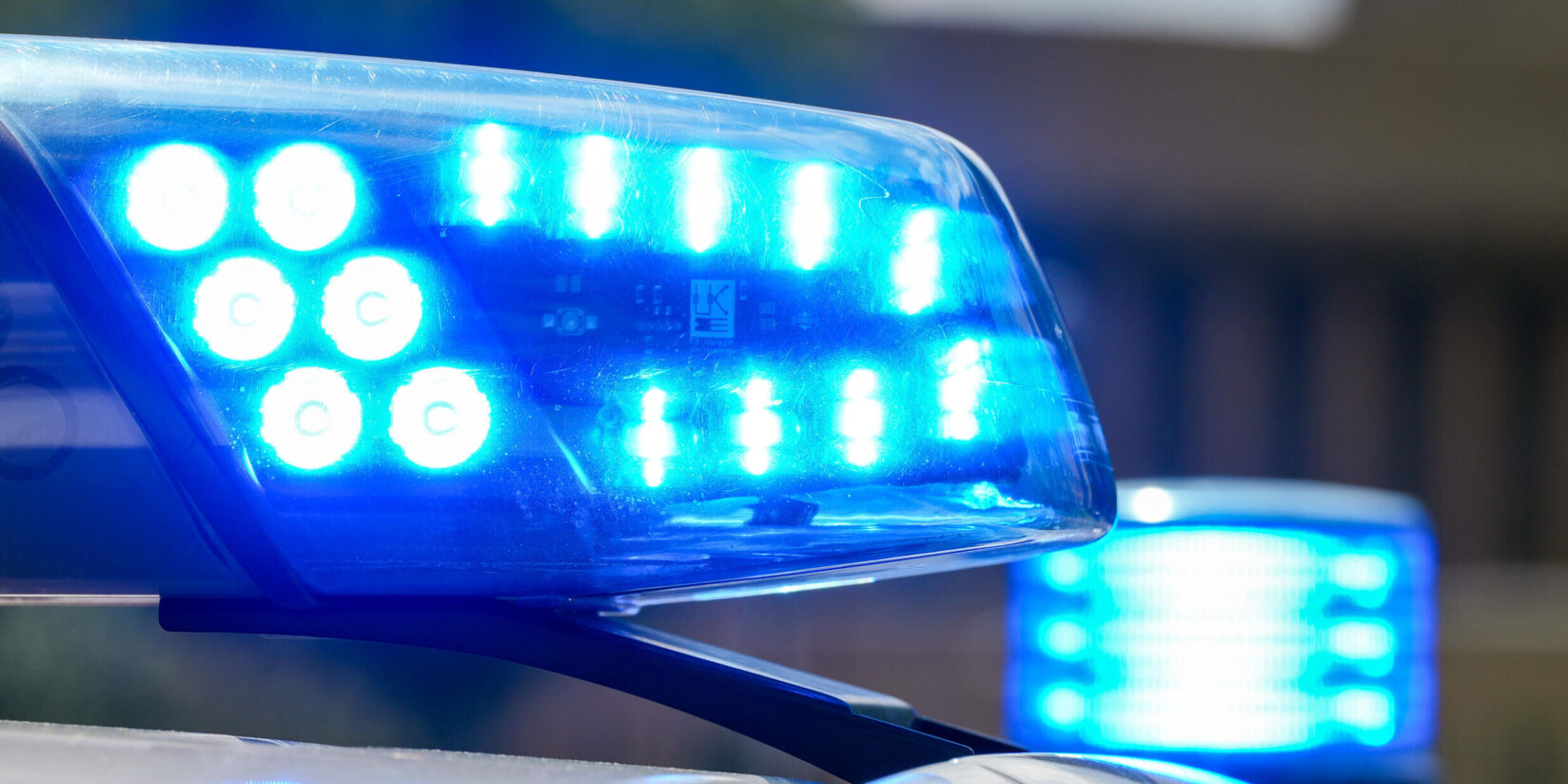 Dortmund: Mercedes rast über Wall