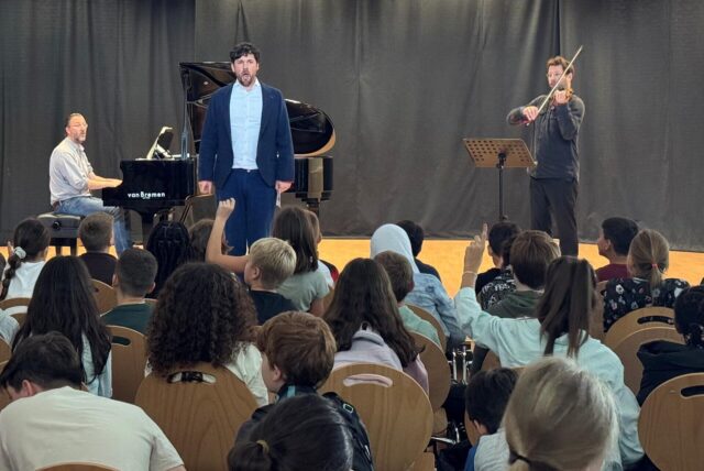Klassische Musik gehört ab sofort zum festen Bestandteil am Heisenberg-Gymnasium in Eving.