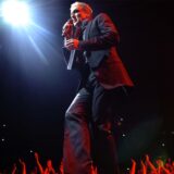 Der Sänger Marius Müller-Westernhagen bei einem Konzert in der Dortmunder Westfalenhalle im Jahr 2005.