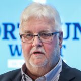 Heiner Garbe, OB-Kandidat der AfD Dortmund, im Gespräch mit den Redakteuren Björn Althoff (l.) und Thomas Thiel (r.)