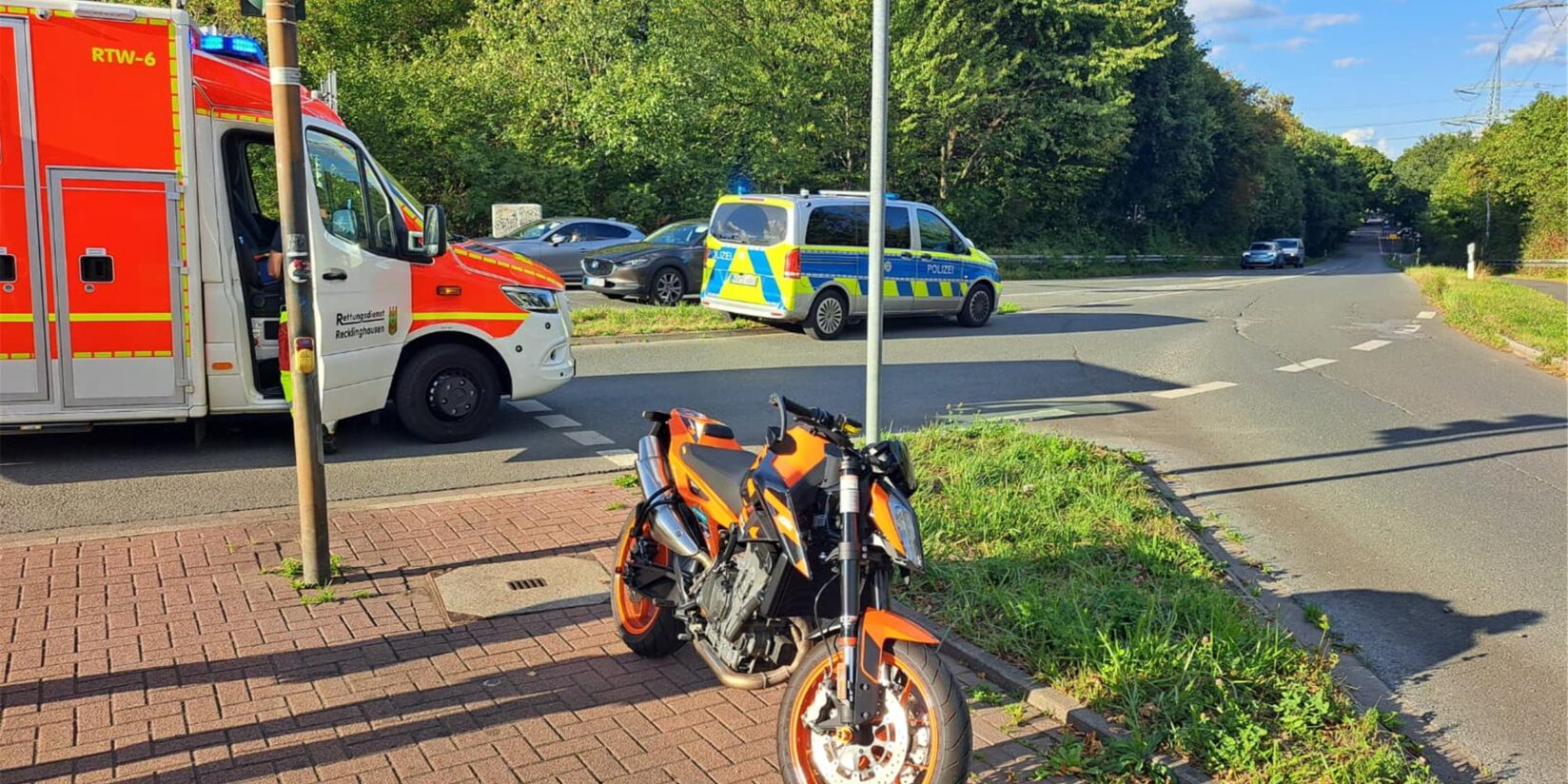 Unfall in Herten: Motorradfahrerin an Problemkreuzung verletzt