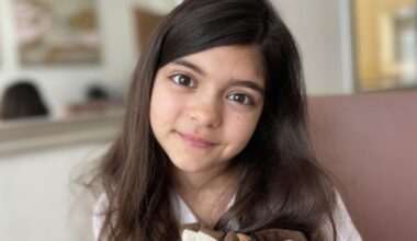 Soraya Maria (10) aus Dortmund dreht mit Annette Frier