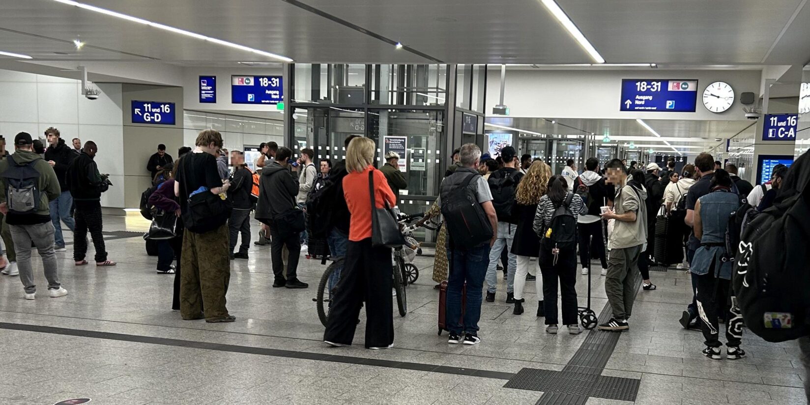 Verdächtiger Koffer gefunden - Hauptbahnhof Dortmund ist gesperrt: Entschärfer angefordert