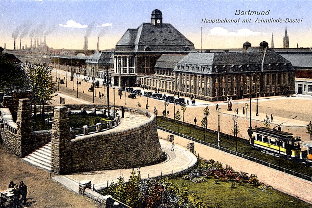 Den alten Hauptbahnhof mit der Bastion am Königswall zeigt diese colorierte Ansichtskarte.