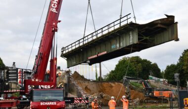 120 Jahre alte Eisenbahnbrücke abgerissen