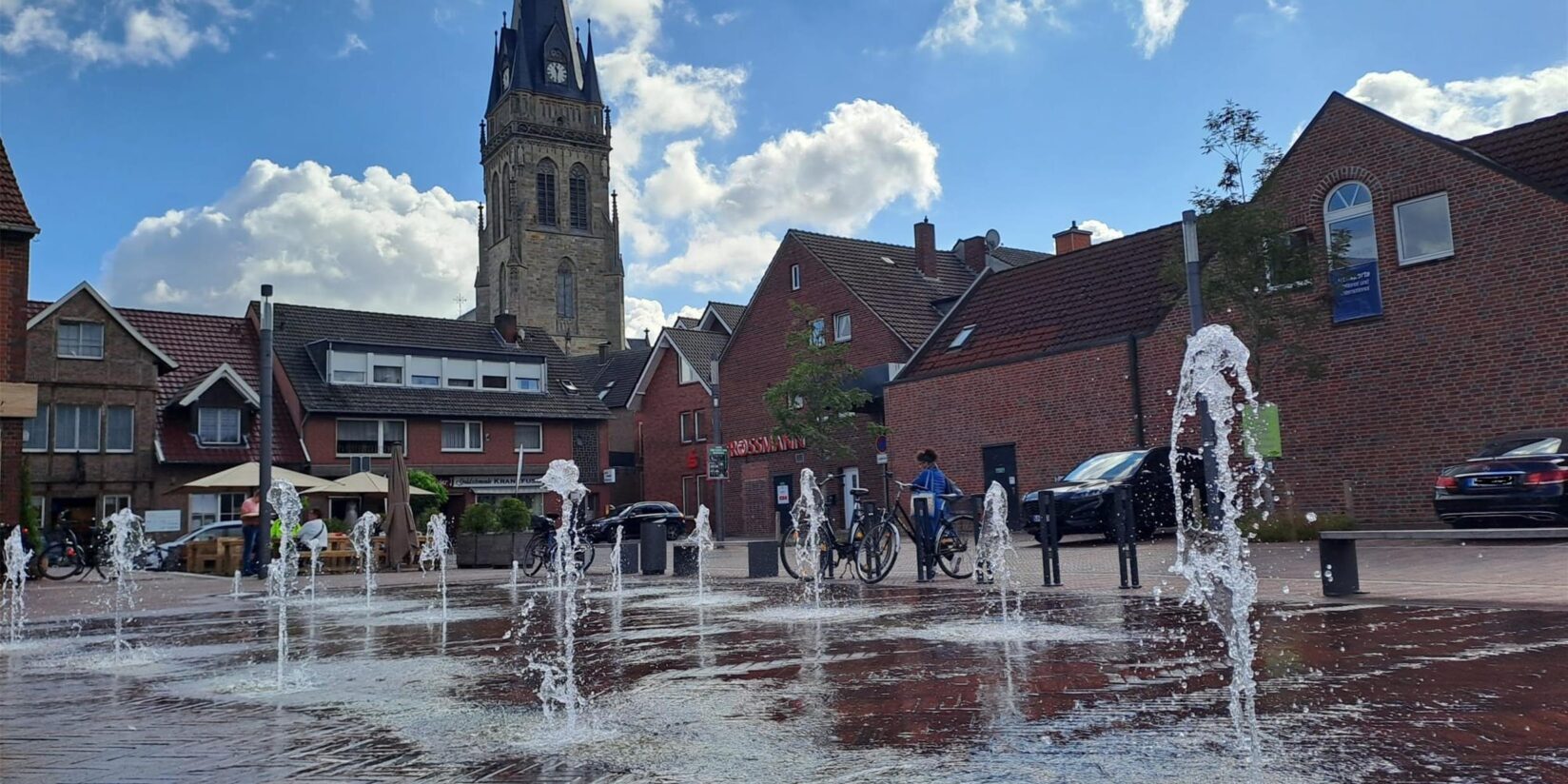 Fontänenfeld in Ascheberg wieder in Betrieb: Gemeinde konnte Schäden beseitigen